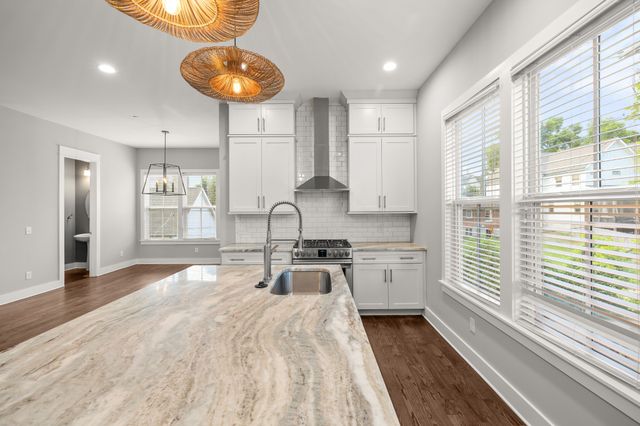 805 S 19th St, Nashville, TN 37206