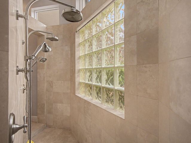 127 Vintageisle Lane, Palm Beach Gardens, FL 33418