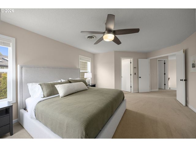 651 Ne KATHLEEN Ct, Hillsboro, OR 97124