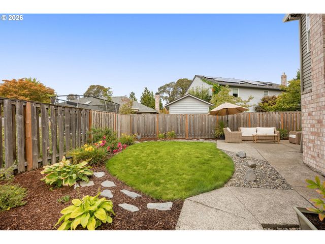 651 Ne KATHLEEN Ct, Hillsboro, OR 97124