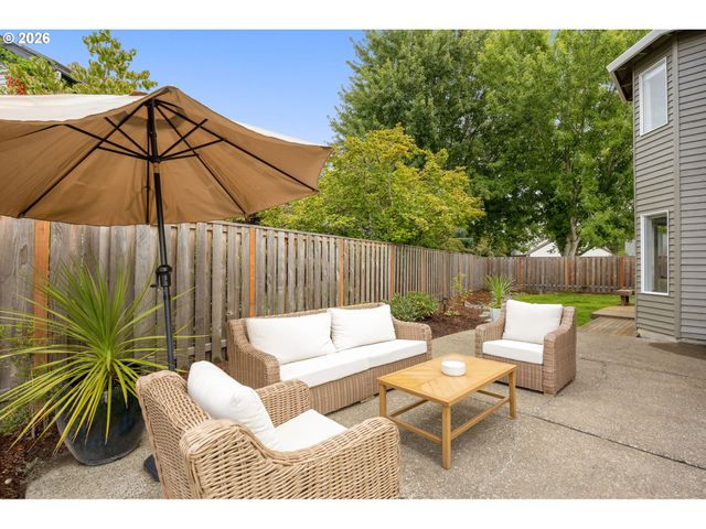 651 Ne KATHLEEN Ct, Hillsboro, OR 97124