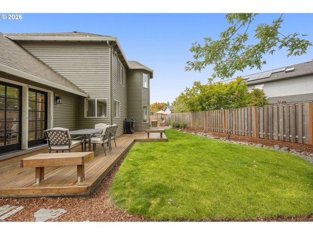 651 Ne KATHLEEN Ct, Hillsboro, OR 97124