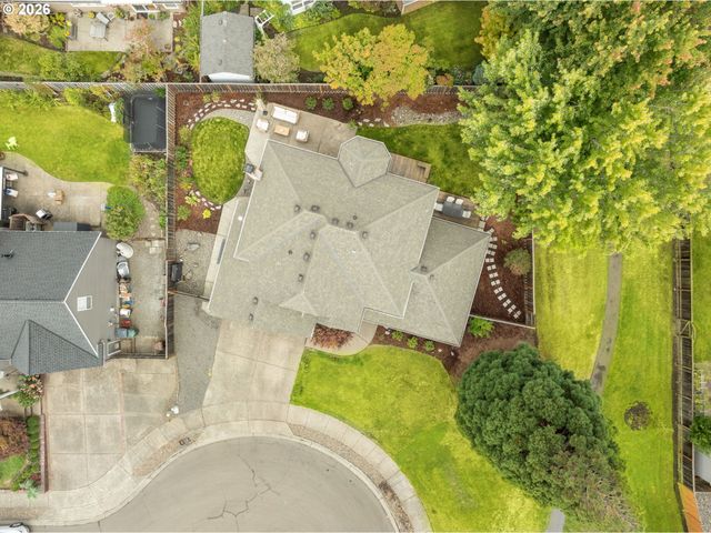 651 Ne KATHLEEN Ct, Hillsboro, OR 97124