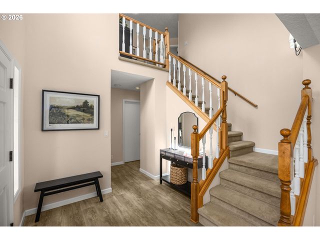 651 Ne KATHLEEN Ct, Hillsboro, OR 97124