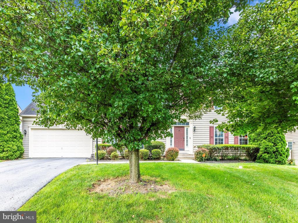 276 FLIGHT O ARROWS WAY, Martinsburg, WV 25403