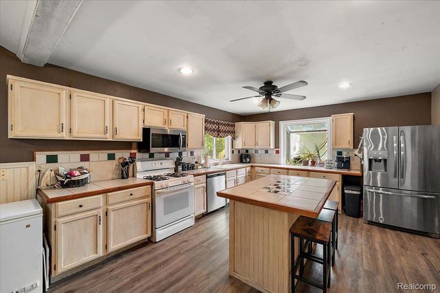 3915 Fruit Street, Clay Township, MI 48001