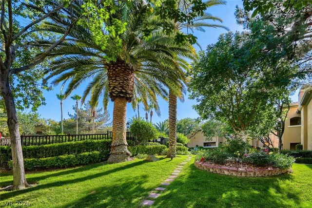 1700 Sky Of Red Drive 202, Las Vegas, NV 89128