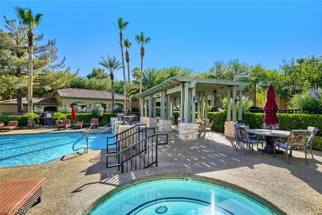 1700 Sky Of Red Drive 202, Las Vegas, NV 89128