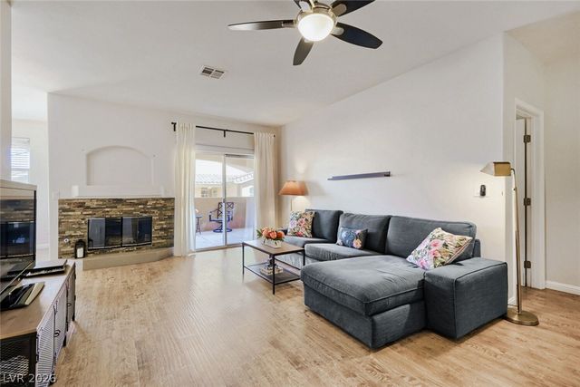 1700 Sky Of Red Drive 202, Las Vegas, NV 89128