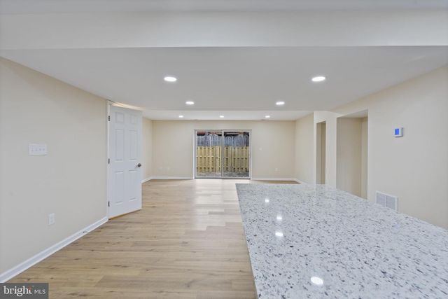 7388 HICKORY LOG CIR, Columbia, MD 21045