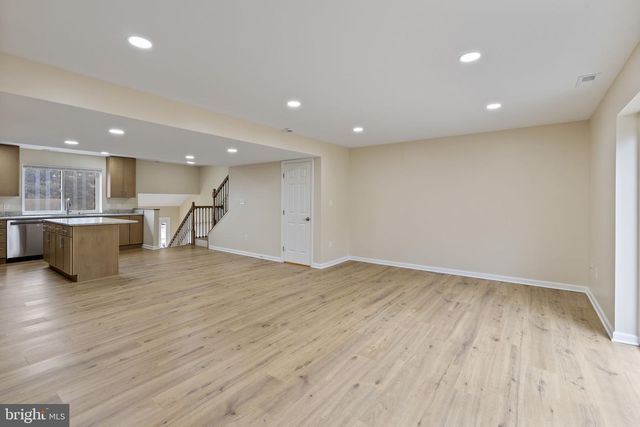 7388 HICKORY LOG CIR, Columbia, MD 21045