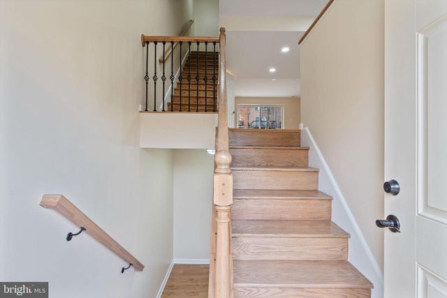 7388 HICKORY LOG CIR, Columbia, MD 21045