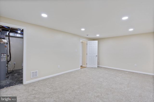 7388 HICKORY LOG CIR, Columbia, MD 21045