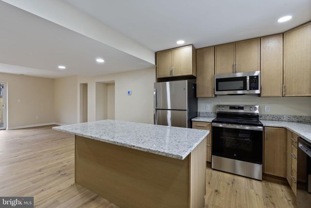 7388 HICKORY LOG CIR, Columbia, MD 21045