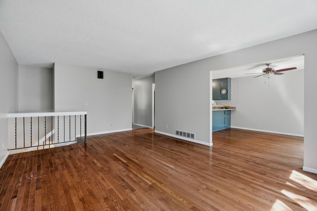 9401 Briar Road, Bloomington, MN 55437