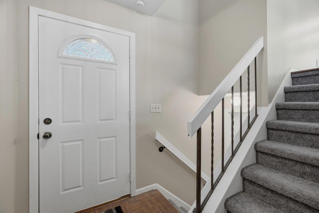9401 Briar Road, Bloomington, MN 55437