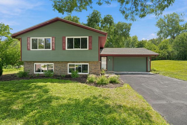 9401 Briar Road, Bloomington, MN 55437