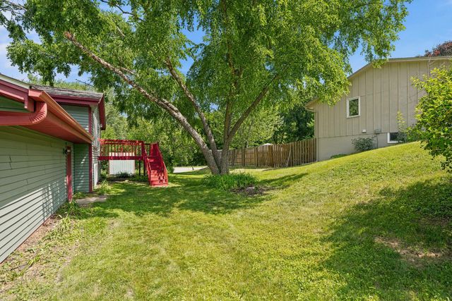9401 Briar Road, Bloomington, MN 55437