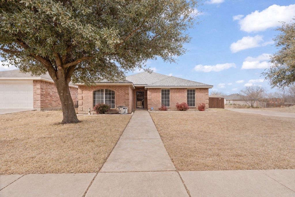 301 Rock Meadow Drive, Crowley, TX 76036