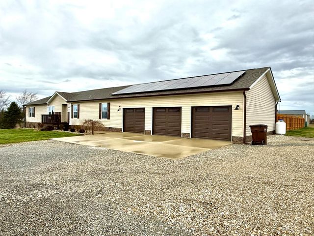 5583 St Rt 753 SE, Wayne Twp, OH 43160