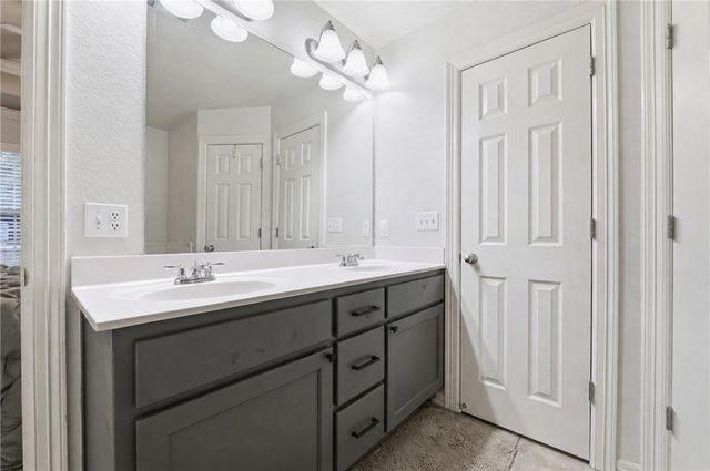 3644 W Clearwood Drive, Fayetteville, AR 72704
