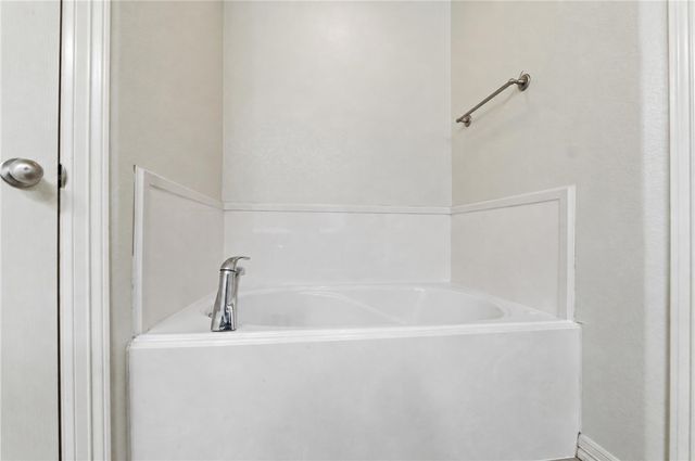 3644 W Clearwood Drive, Fayetteville, AR 72704