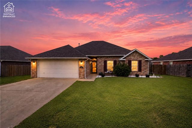 3644 W Clearwood Drive, Fayetteville, AR 72704