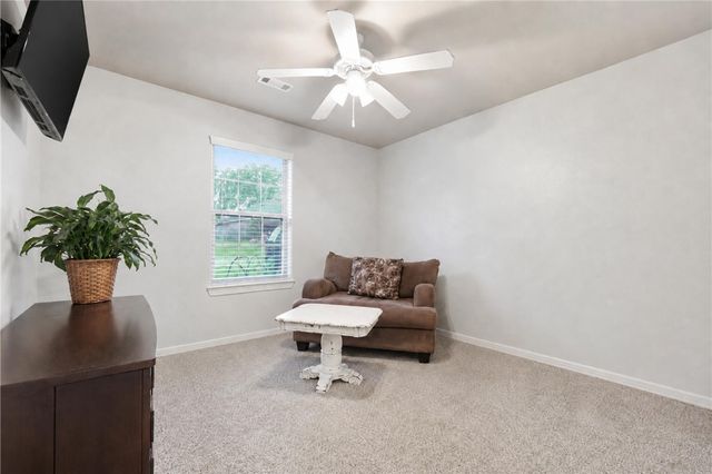 3644 W Clearwood Drive, Fayetteville, AR 72704