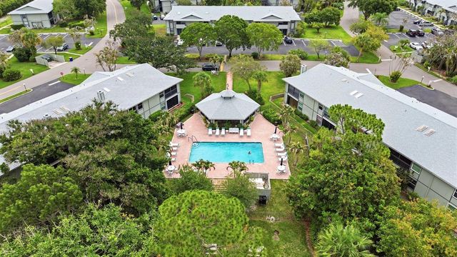 8227 SE Croft Circle K-7, Hobe Sound, FL 33455