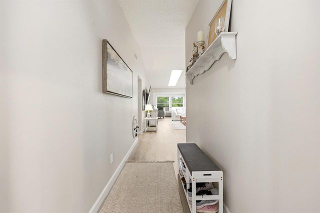 8227 SE Croft Circle K-7, Hobe Sound, FL 33455