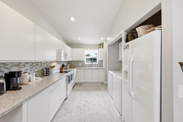 8227 SE Croft Circle K-7, Hobe Sound, FL 33455