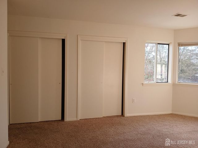 1081 Schmidt Lane, North Brunswick, NJ 08902