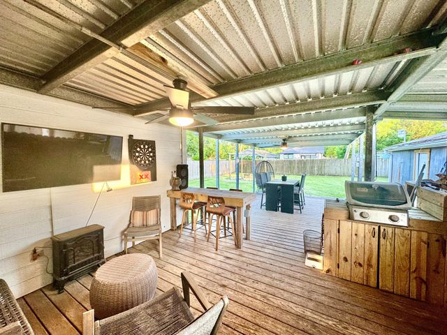 11837 13th Street, Santa Fe, TX 77510