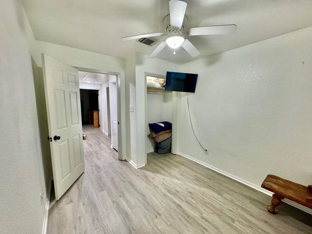 11837 13th Street, Santa Fe, TX 77510