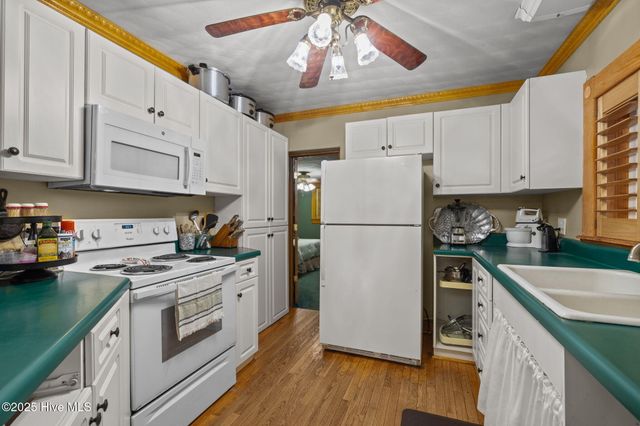 680 Broad Creek Loop Road, Newport, NC 28570