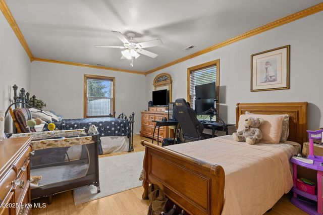 680 Broad Creek Loop Road, Newport, NC 28570