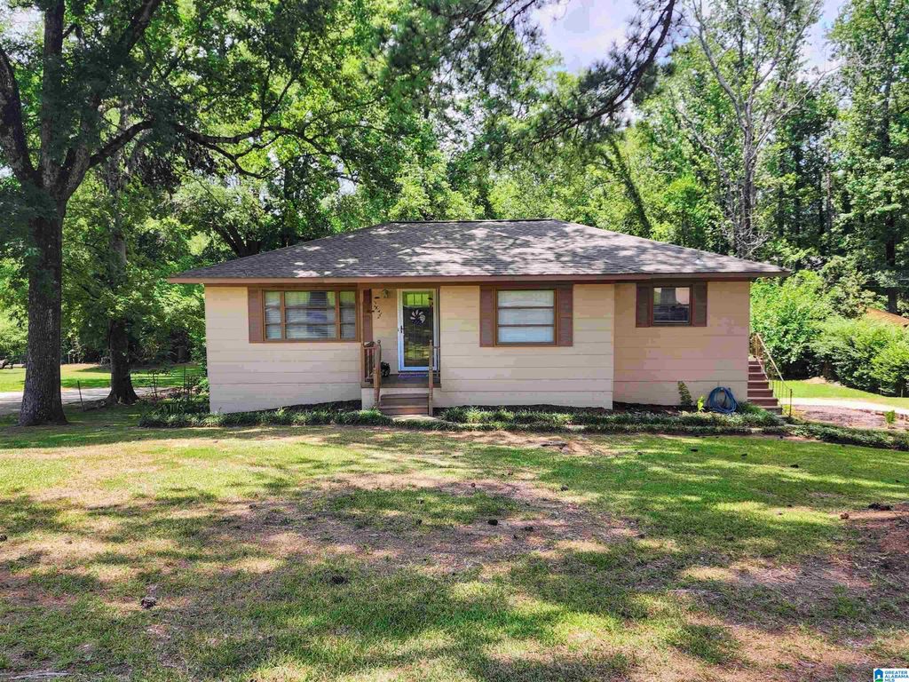 112 CEDAR LANE, Hueytown, AL 35023