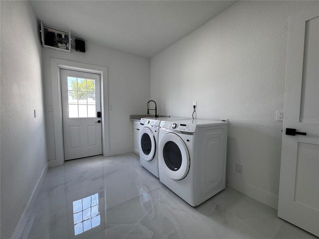 10843 LAKESHORE DRIVE, Clermont, FL 34711