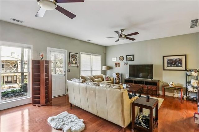 1454 Wembley Ct NE, Atlanta, GA 30329