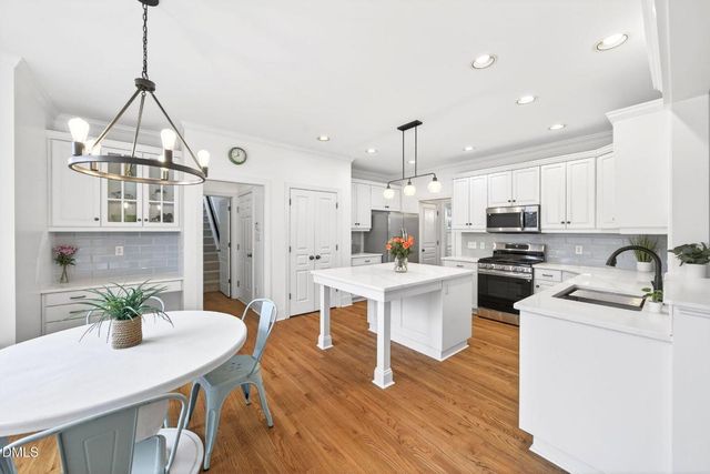 2013 Stoneyridge Drive, Raleigh, NC 27614