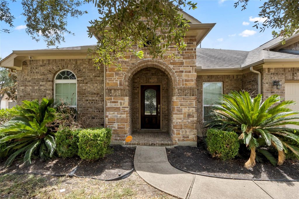 13402 Indigo Sands Drive, Pearland, TX 77584