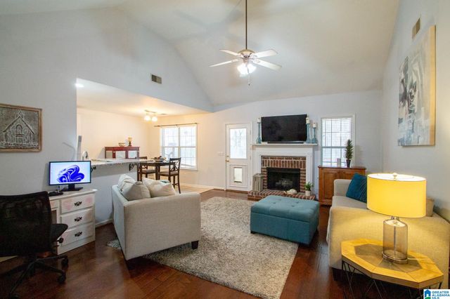 170 HICKORY POINT DRIVE, Helena, AL 35080