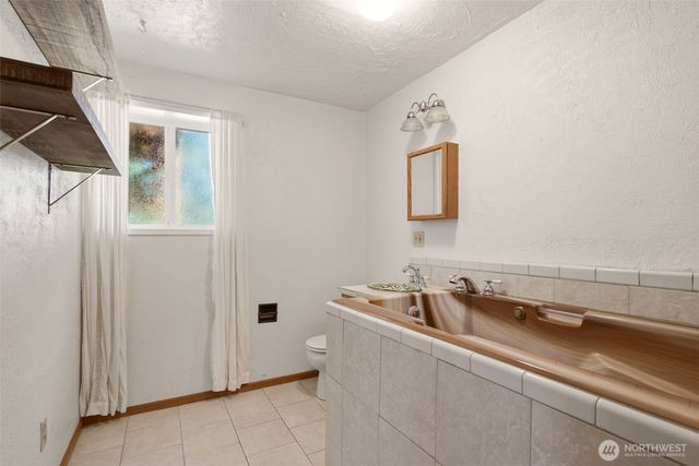 1502 Homann Drive SE, Lacey, WA 98503