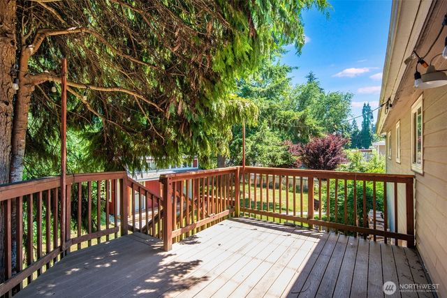 1502 Homann Drive SE, Lacey, WA 98503