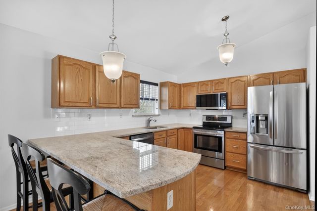 123 Foxwood Drive S, Newburgh, NY 12550