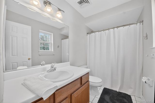 123 Foxwood Drive S, Newburgh, NY 12550