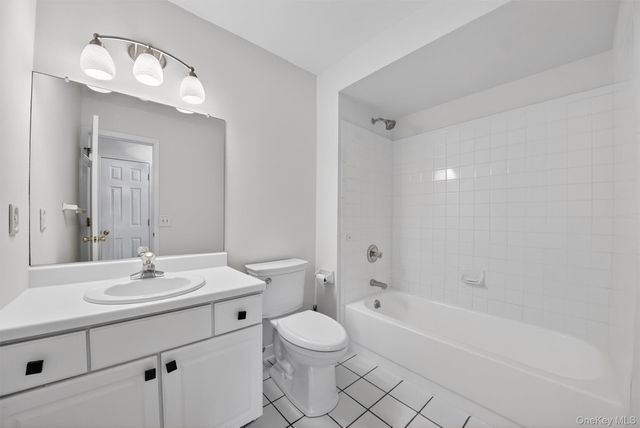 123 Foxwood Drive S, Newburgh, NY 12550