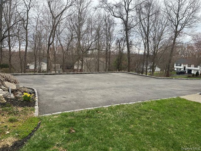 123 Foxwood Drive S, Newburgh, NY 12550