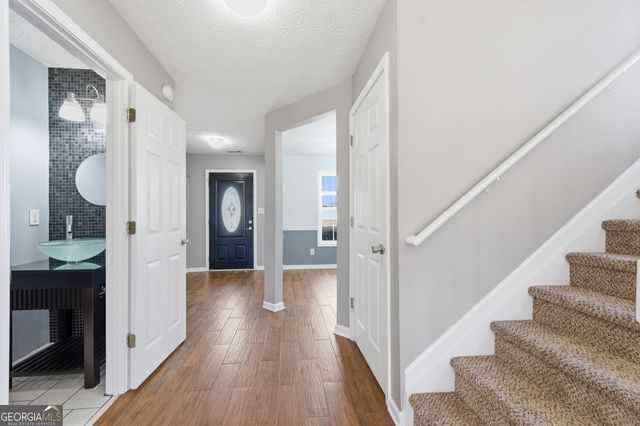 1241 Pine Acre Drive, Sugar Hill, GA 30518