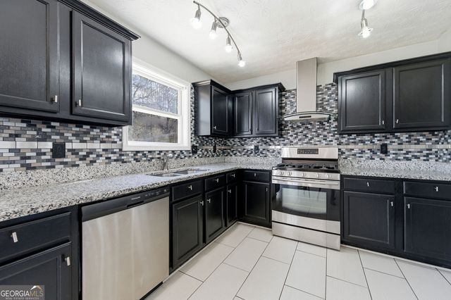 1241 Pine Acre Drive, Sugar Hill, GA 30518